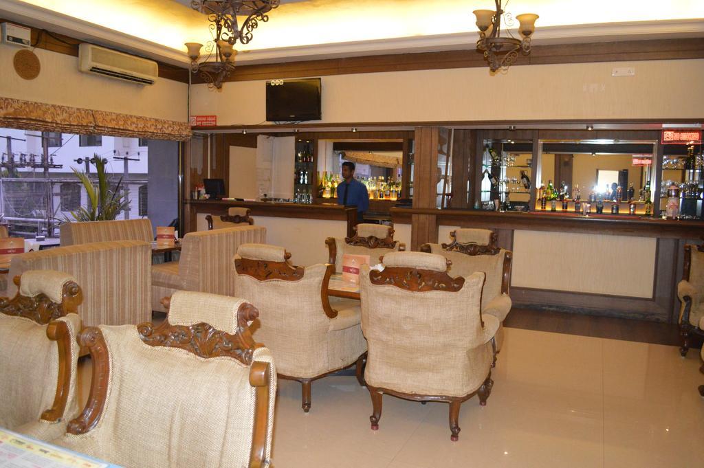 Hotel Moti Mahal Mangalore Esterno foto