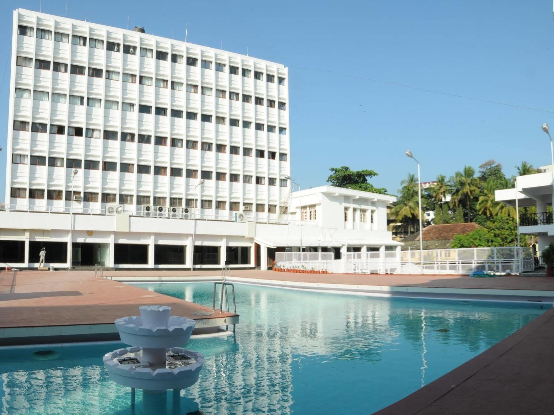 Hotel Moti Mahal Mangalore Esterno foto