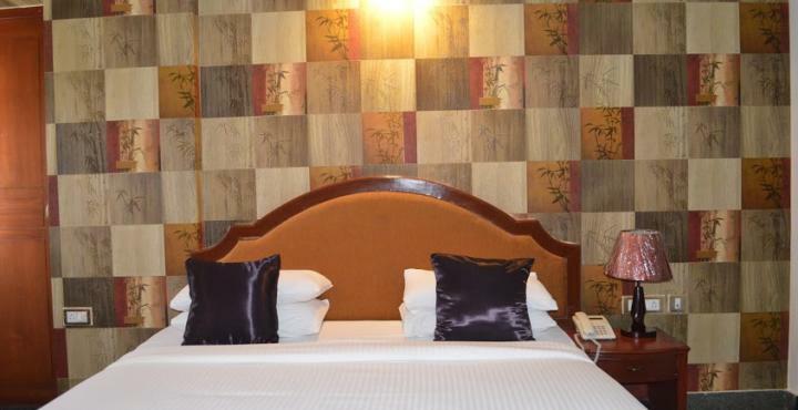 Hotel Moti Mahal Mangalore Esterno foto