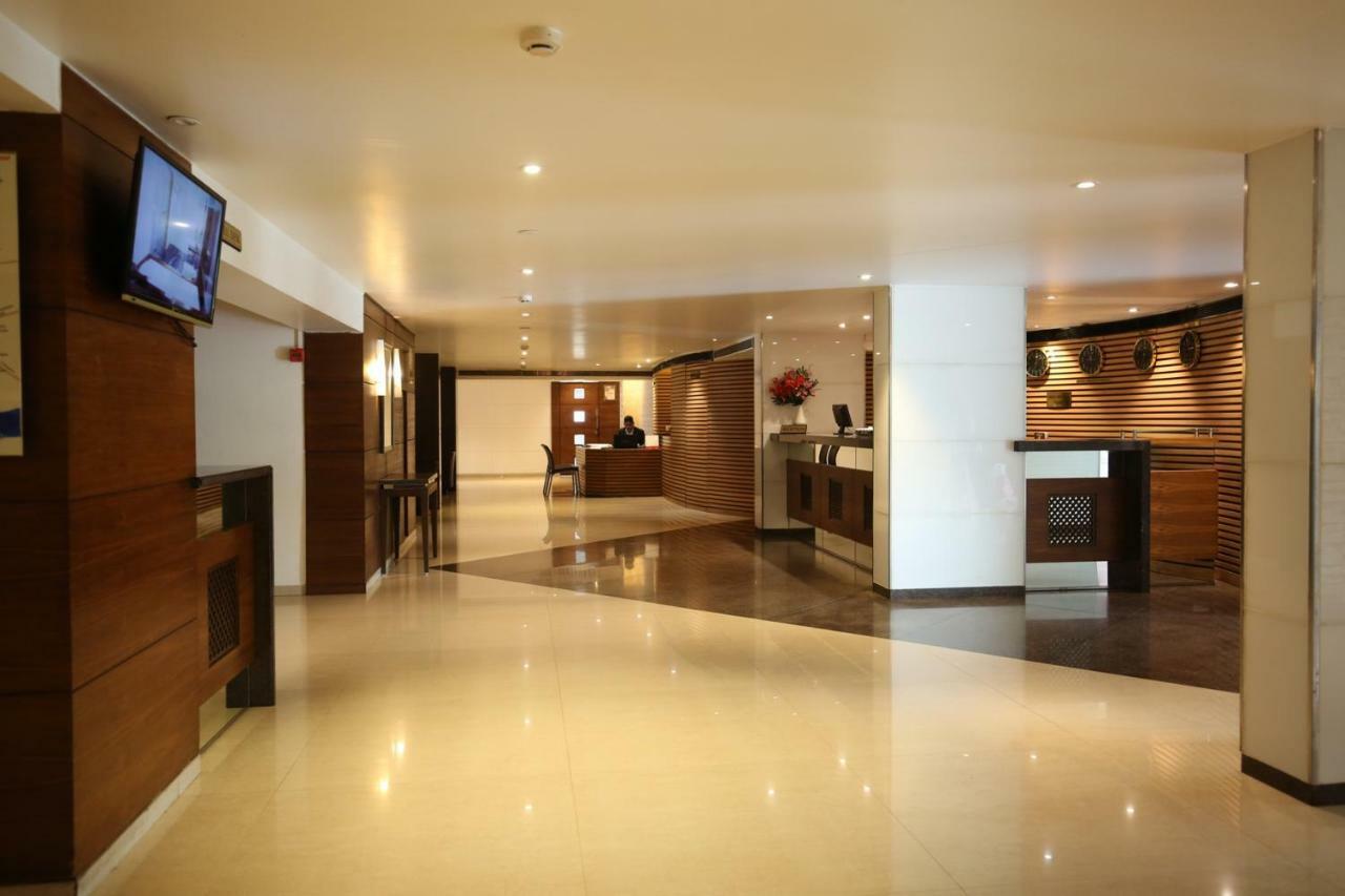 Hotel Moti Mahal Mangalore Esterno foto