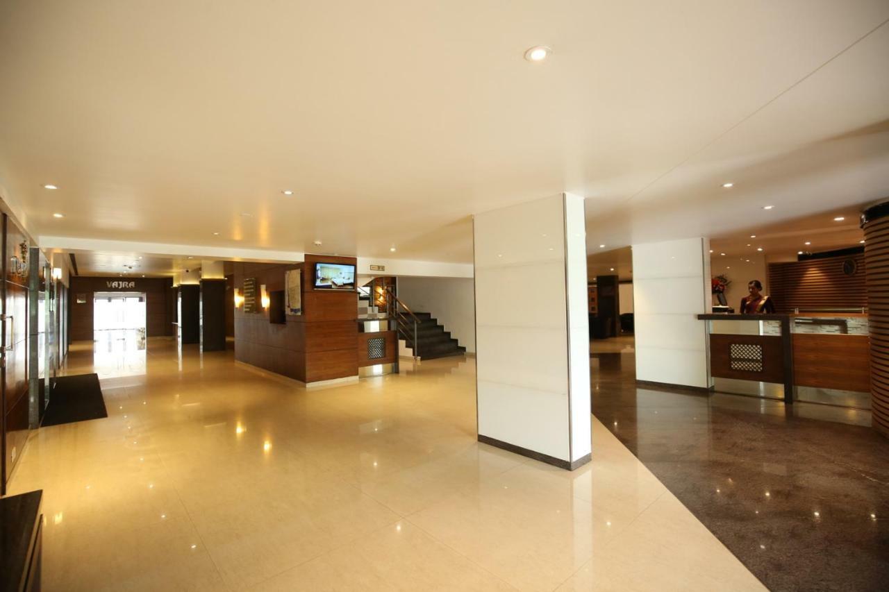 Hotel Moti Mahal Mangalore Esterno foto