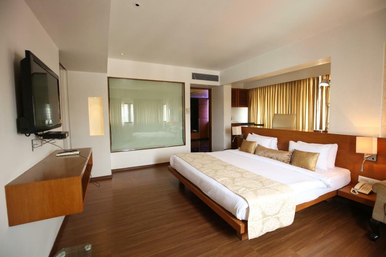 Hotel Moti Mahal Mangalore Esterno foto